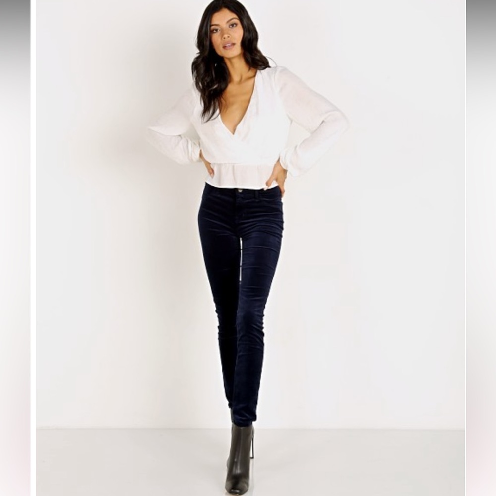 SOLD, J BRAND VELVET skinny pants in black.